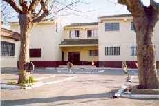 El traslado de los alumnos a las nuevas aulas del colegio de Fortaleny saca a la luz expedientes académicos de los años 50 a los 80 El traslado de los alumnos a las nuevas aulas del colegio de Fortaleny saca a la luz expedientes académicos de los años 50 a los 80