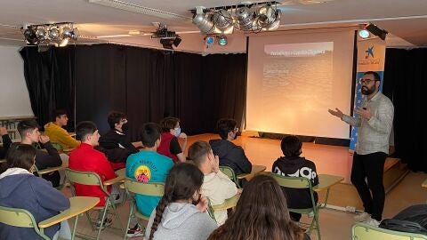 Uno de los cursos dados a alumnos