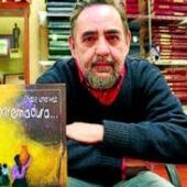 Fallece a los 83 años el escritor extremeño Víctor Chamorro