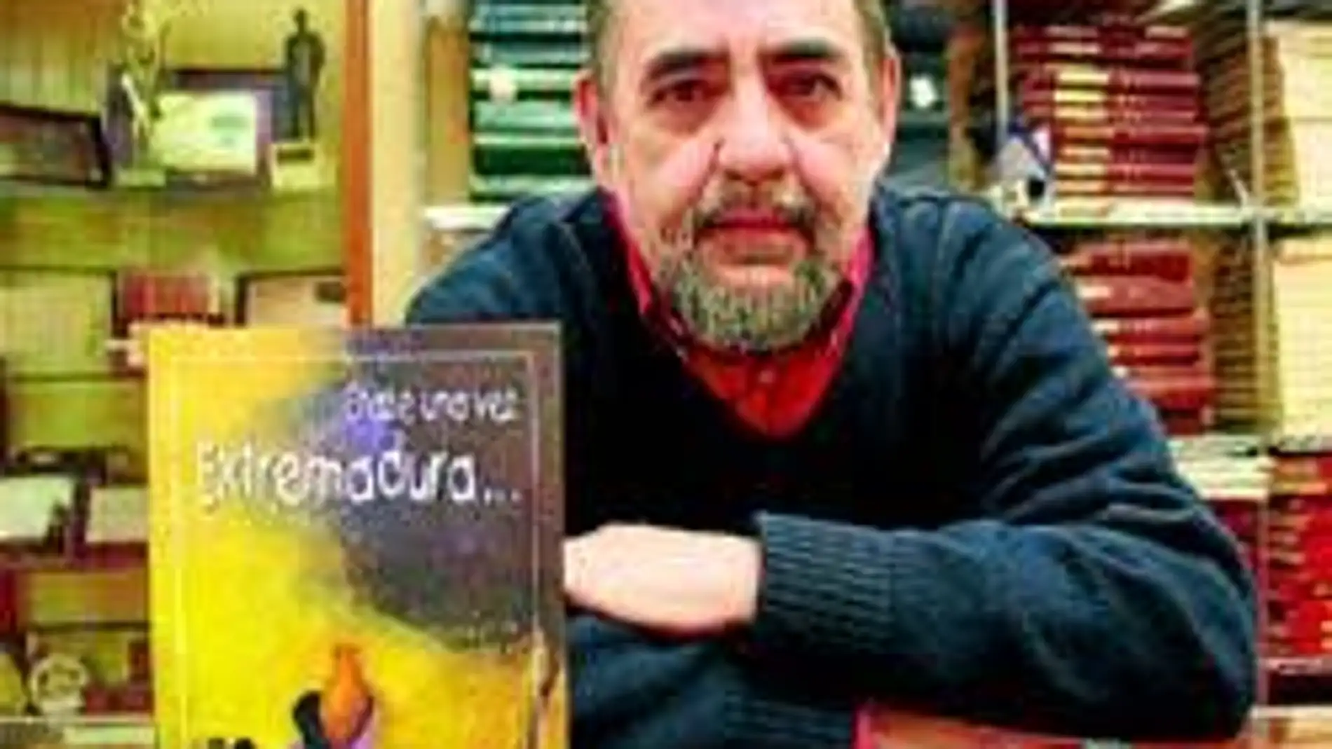 Fallece a los 83 años el escritor extremeño Víctor Chamorro