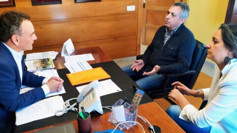 Entrevista con el alcalde de Nava, Juan Ca&ntilde;al