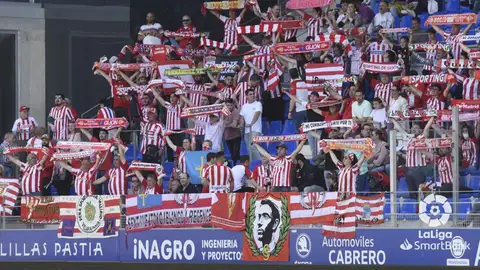 Aficionados del Sporting en Huesca Aficionados del Sporting en Huesca