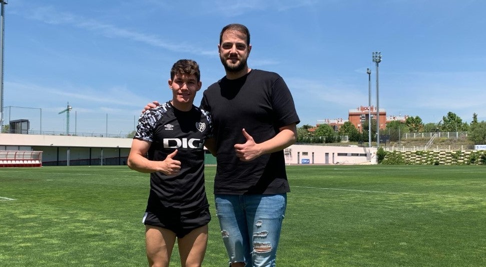 Fran García: "Si el Real Madrid está pendiente es que estoy haciendo las cosas bien" Fran García: "Si el Real Madrid está pendiente es que estoy haciendo las cosas bien"