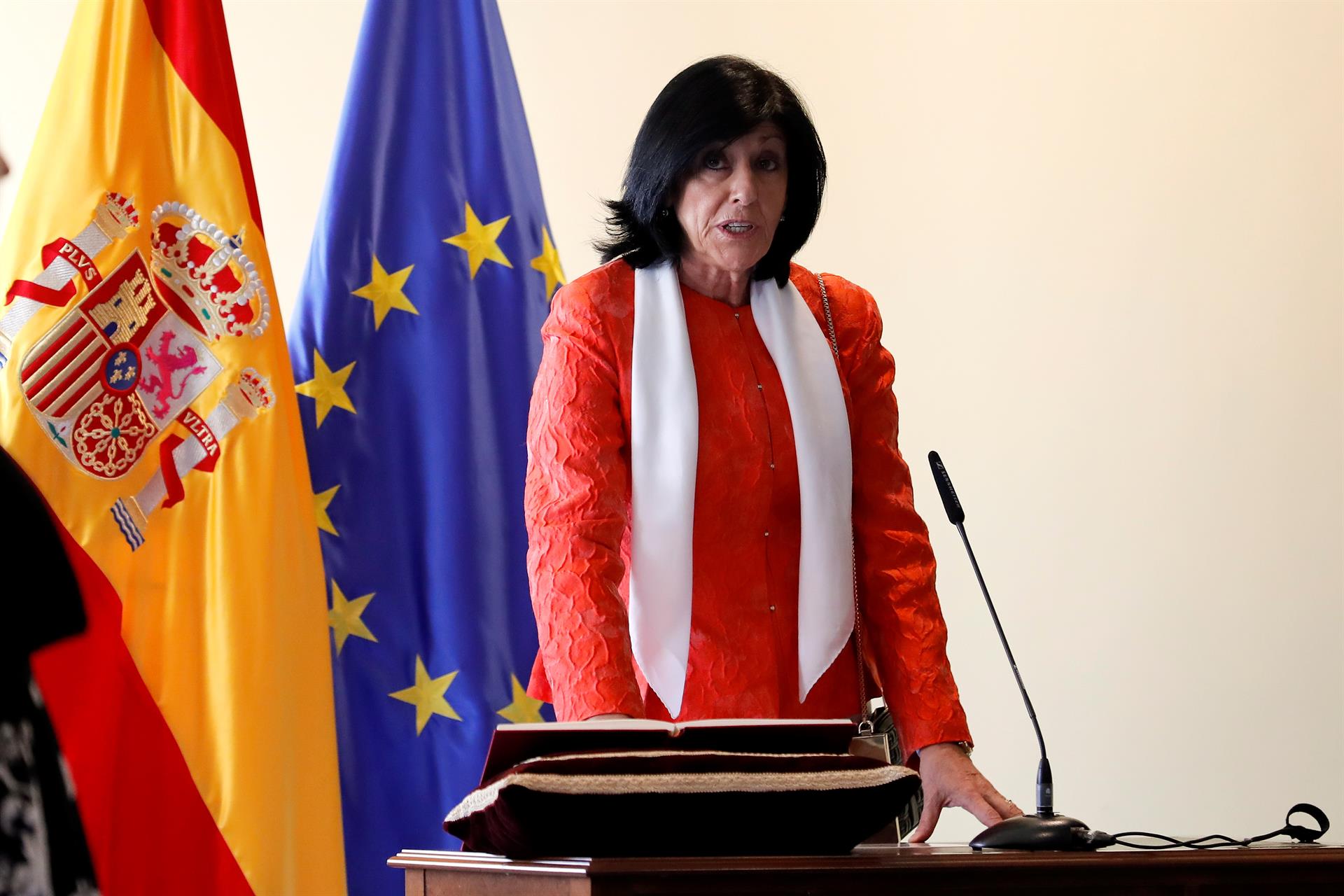 ¿Quién es Esperanza Casteleiro, la nueva directora del CNI? ¿Quién es Esperanza Casteleiro, la nueva directora del CNI?