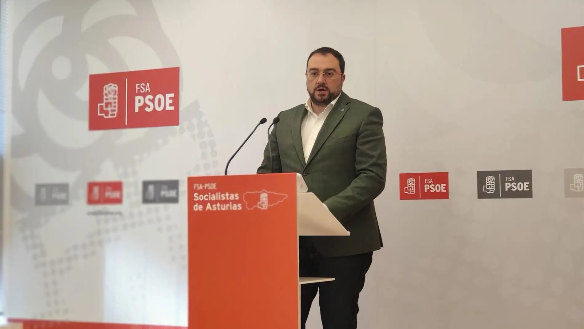 Rueda de prensa del secretario general de la FSA-PSOE y presidente de Asturias, Adrián Barbón. 10-5-2022