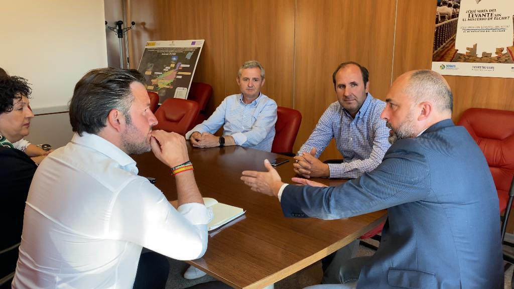 El PP de Elche fuerza un pleno municipal para reprobar al Gobierno de Pedro Sánchez por el recorte del trasvase Tajo-Segura El PP de Elche fuerza un pleno municipal para reprobar al Gobierno de Pedro Sánchez por el recorte del trasvase Tajo-Segura