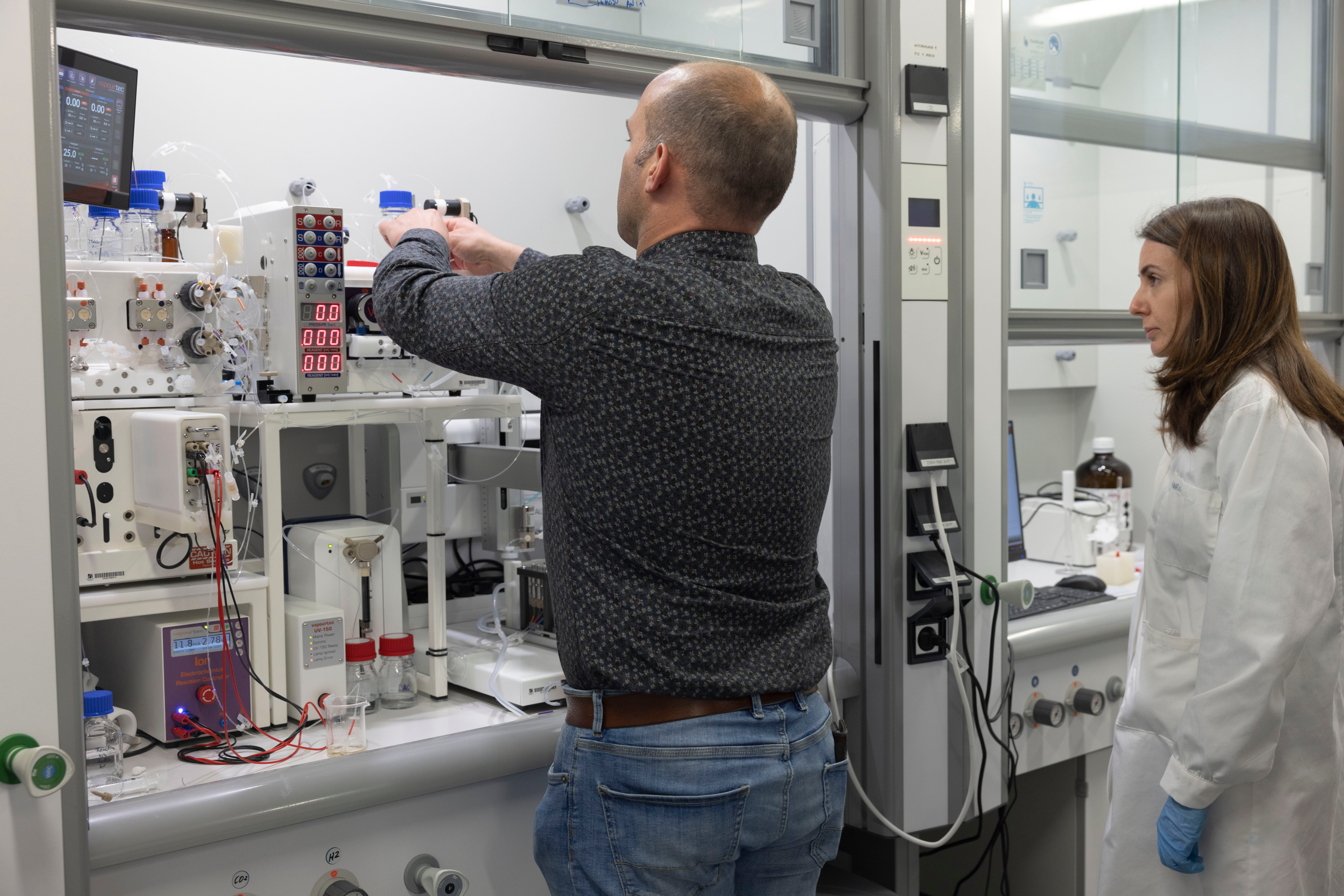 La UJI trabaja en una plataforma inteligente para fabricar materiales avanzados a gran escala La UJI trabaja en una plataforma inteligente para fabricar materiales avanzados a gran escala