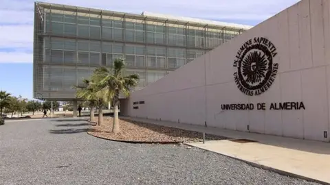 UNIVERSIDAD DE ALMERIA UNIVERSIDAD DE ALMERIA