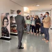 En la sede de Adiem en Torrevieja inauguración de la exposición sobre Miguel Hernandez   
