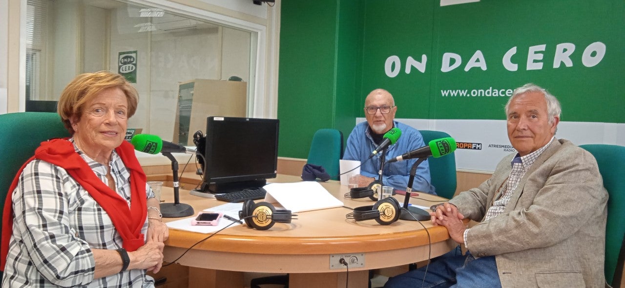 El equipo de la UMH gana la Lliga de Debat Universitàri Senior de la Xarxa Vives El equipo de la UMH gana la Lliga de Debat Universitàri Senior de la Xarxa Vives