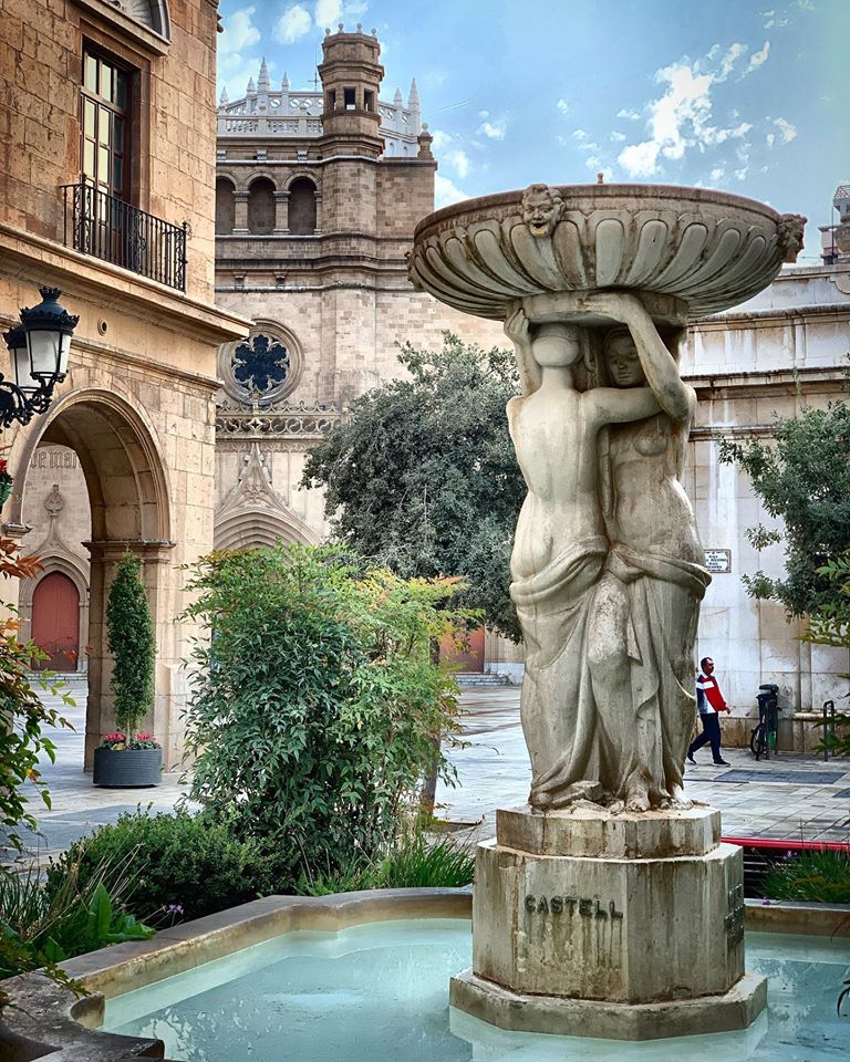 ¿Conoces la Fuente de los Artistas en Castelló? Seguro que sí, aunque no lo sepas ¿Conoces la Fuente de los Artistas en Castelló? Seguro que sí, aunque no lo sepas