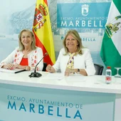 Ángeles Muñoz y María Francisca Caracuel Ángeles Muñoz y María Francisca Caracuel
