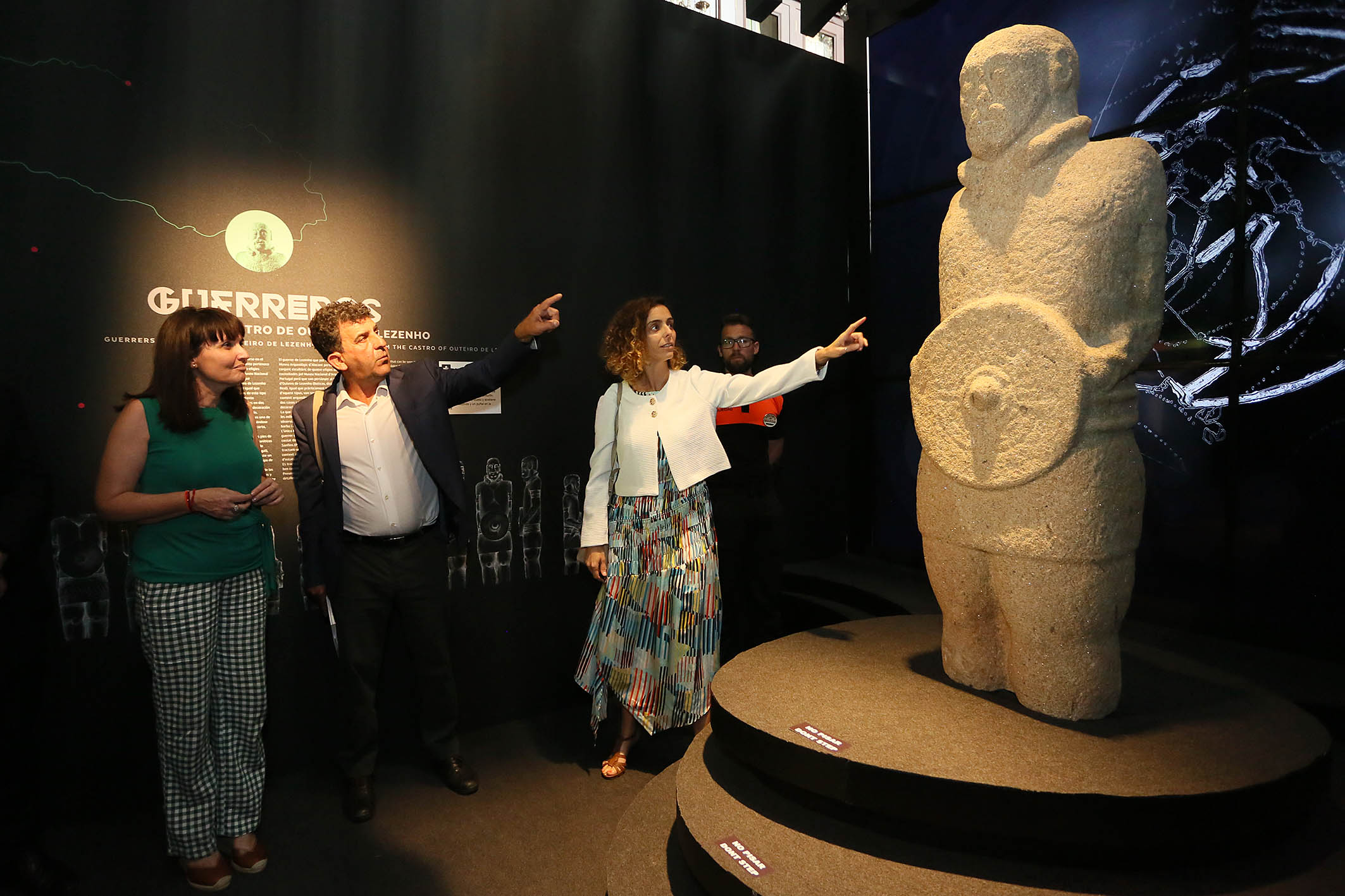 'El Guerrero Atlántico' reúne por primera vez en Alicante tres piezas de la arqueología lusitana 'El Guerrero Atlántico' reúne por primera vez en Alicante tres piezas de la arqueología lusitana