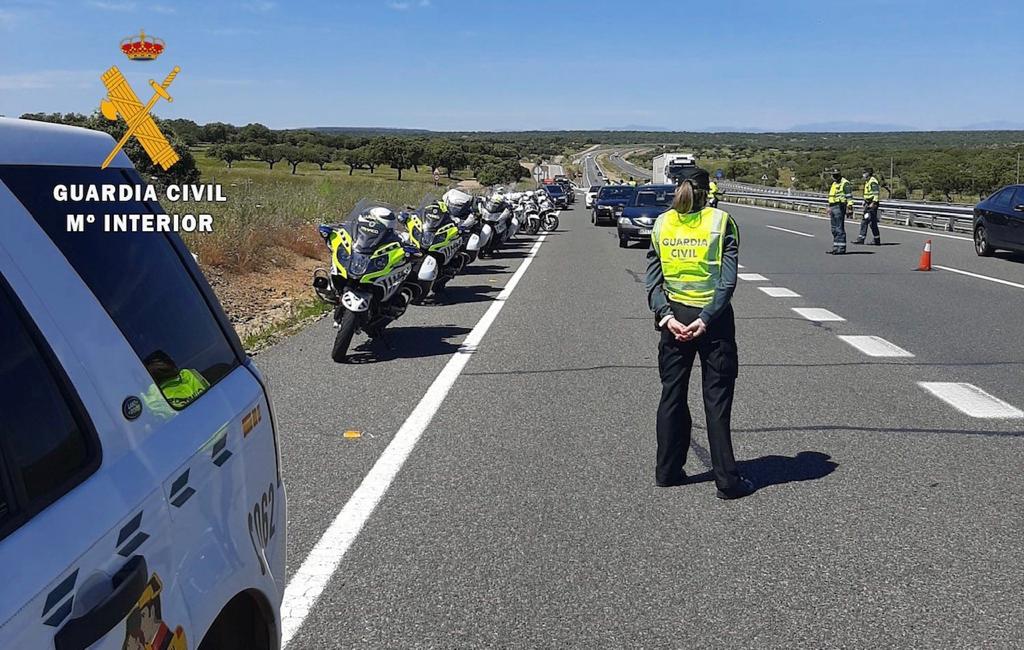 Investigado un conductor que circulaba con una tasa de alcohol tres veces superior a la permitida y dio positivo al test de drogas Investigado un conductor que circulaba con una tasa de alcohol tres veces superior a la permitida y dio positivo al test de drogas