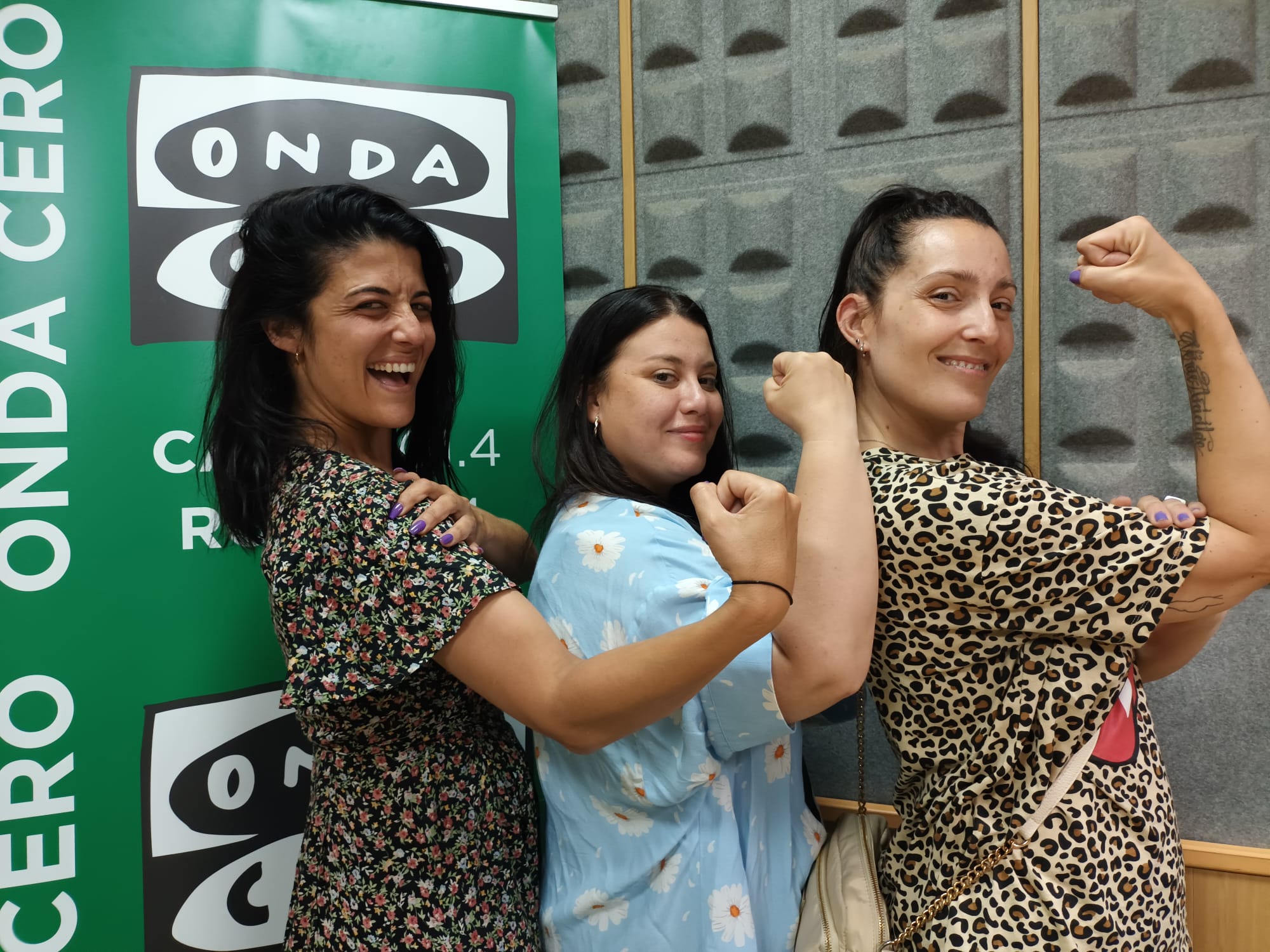 'We can do...Carnaval': las mujeres 'toman' las tablas del Falla para hacerse oír 'We can do...Carnaval': las mujeres 'toman' las tablas del Falla para hacerse oír