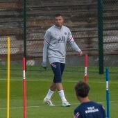 Mbappé, en un entrenamiento con el PSG.