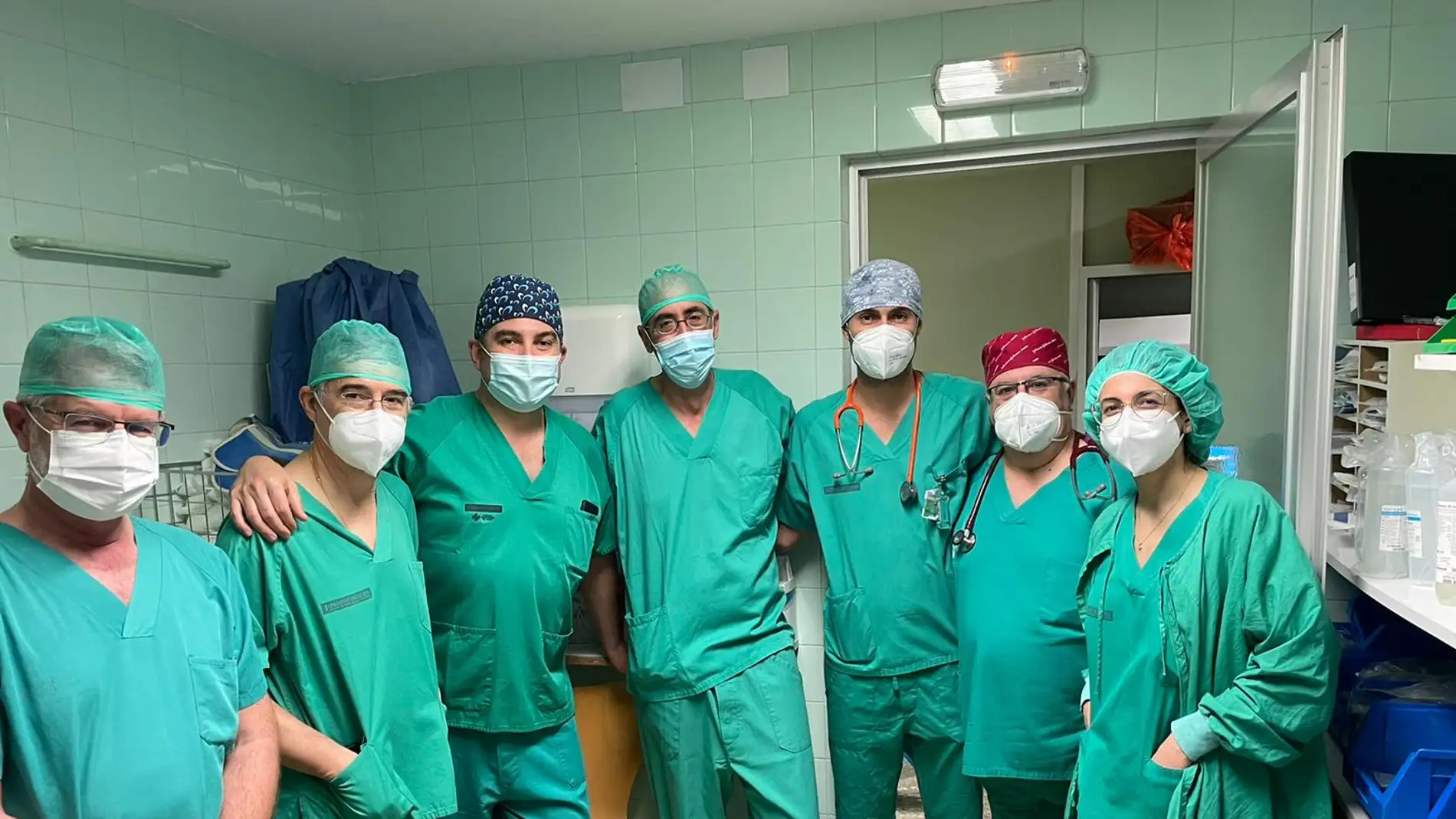Equipo del Hospital General Universitario de Elche que ha puesto en marcha la novedosa técnica.