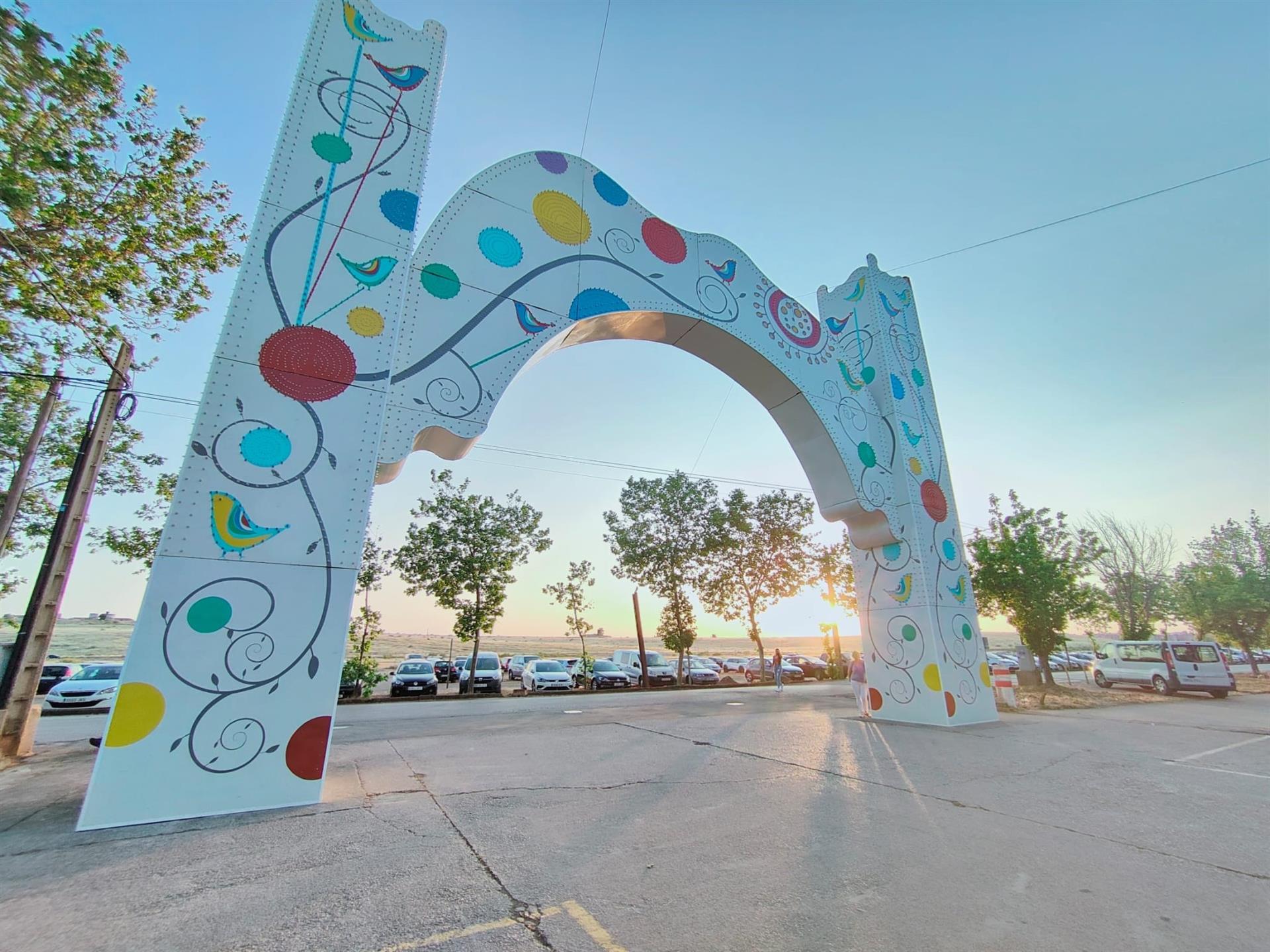 La Feria de Cáceres enciende el recinto mañana martes para encarar la semana grande con el concierto de Izal La Feria de Cáceres enciende el recinto mañana martes para encarar la semana grande con el concierto de Izal