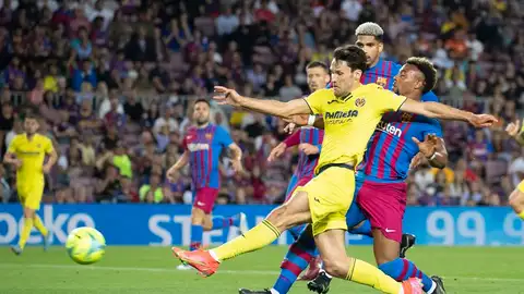 El Barcelona se despide con derrota ante un Villarreal de Conference
