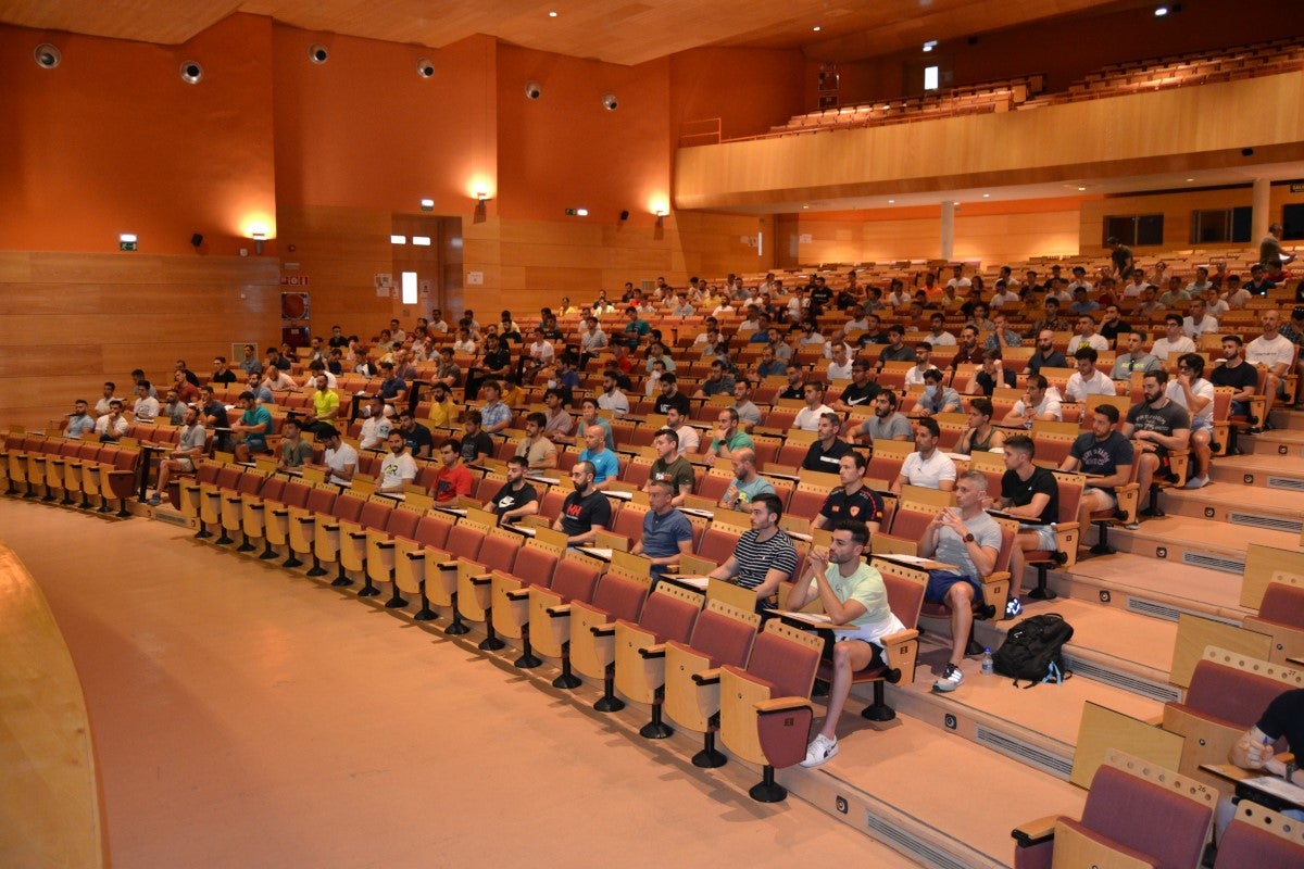 255 personas afrontan el examen teórico para cubrir 26 plazas de bombero en Ciudad Real 255 personas afrontan el examen teórico para cubrir 26 plazas de bombero en Ciudad Real