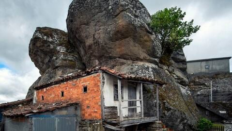 La fot&oacute;grafa Carmen Mart&iacute;nez Torr&oacute;n m&aacute;s conocida como "SuperKarmen" hace de gu&iacute;a por Galicia
