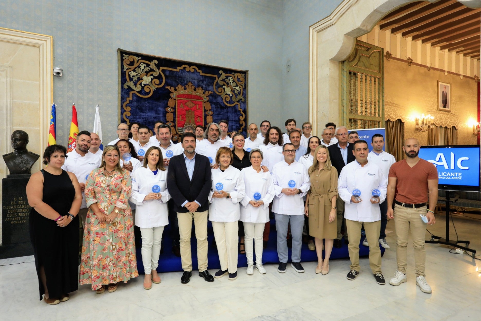 Alicante Ciudad del Arroz alcanza los 35 restaurantes adscritos y se integra en la nueva marca ‘Alicante Gourmet’ Alicante Ciudad del Arroz alcanza los 35 restaurantes adscritos y se integra en la nueva marca ‘Alicante Gourmet’