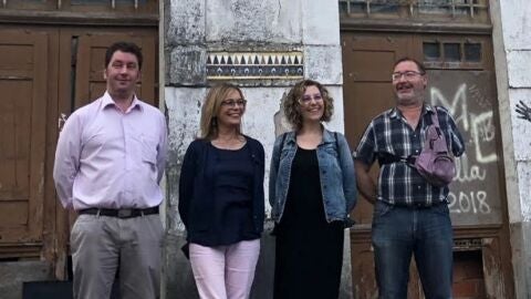 Responsables de IU en la rueda de prensa ofrecida en Arriondas
