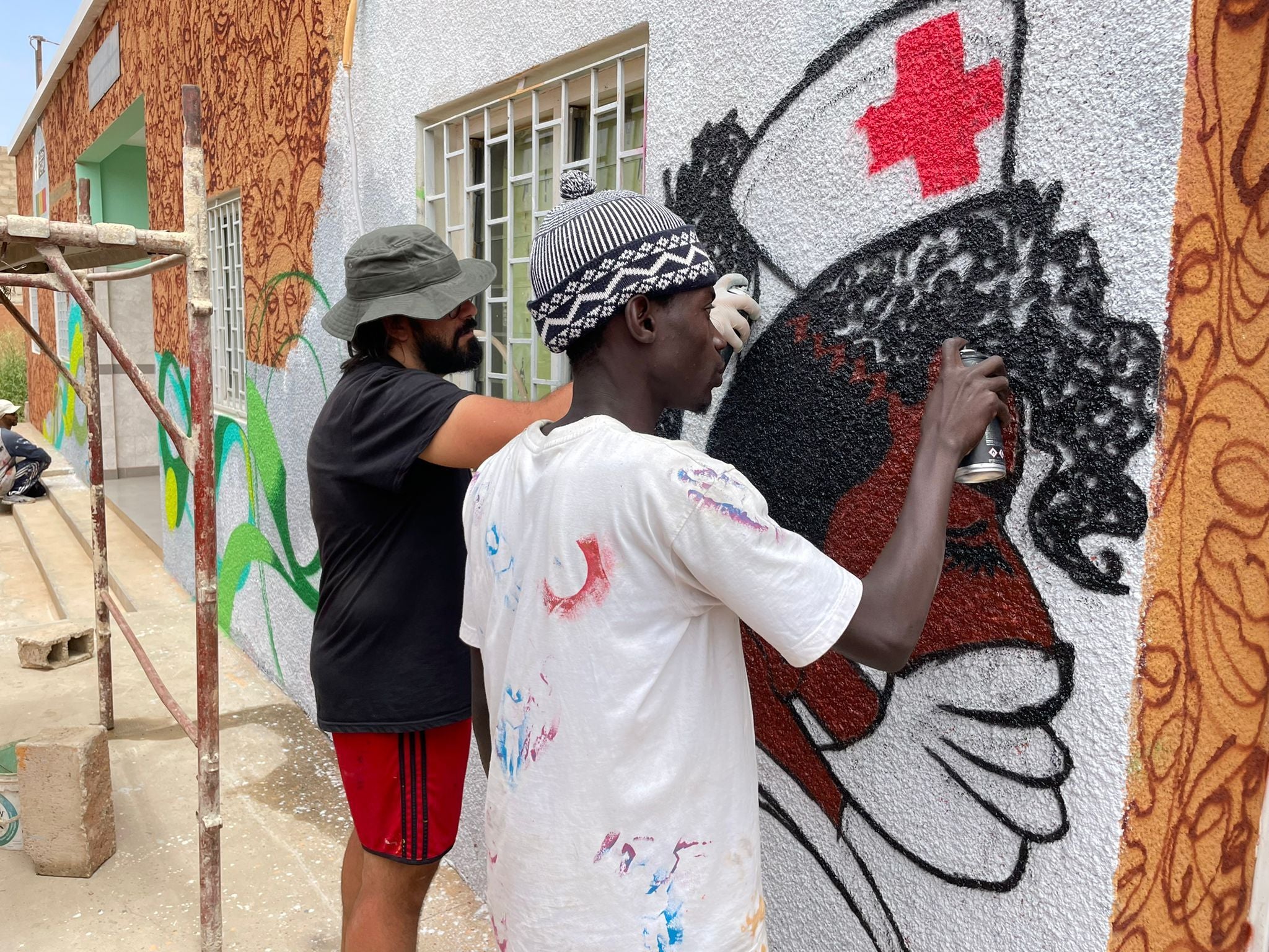 La ONG ilicitana Toubabs Team convierte su centro de salud en Sam Sam 3 en parte de la Bienal de arte de Dakar La ONG ilicitana Toubabs Team convierte su centro de salud en Sam Sam 3 en parte de la Bienal de arte de Dakar