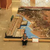 Luis García con su maqueta de el AVE a la Meca Luis García con su maqueta de el AVE a la Meca