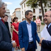 Miquel Iceta visita Alcalá de Henares para acudir al homenaje a Joan Margarit, Premio Cervantes 2019