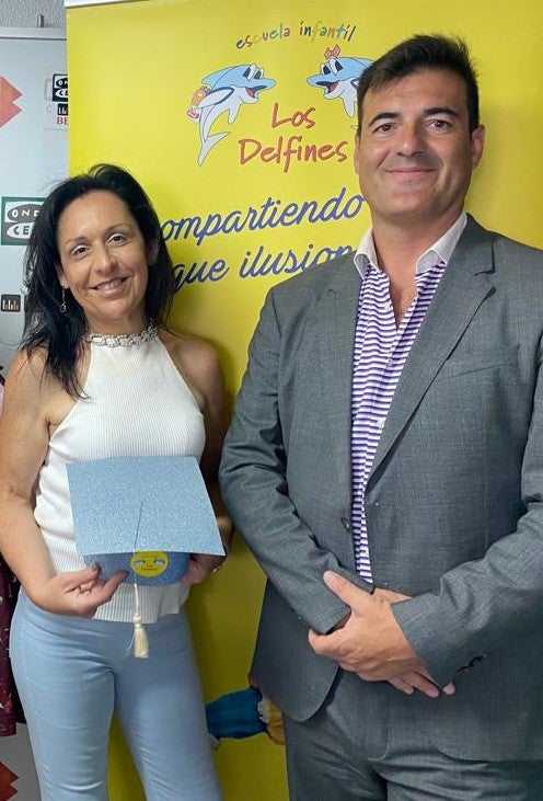 Mar de Ilusiones. Educar con Lucía Jiménez Mar de Ilusiones. Educar con Lucía Jiménez
