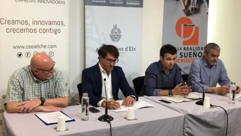 Rueda de prensa de presentaci&oacute;n del encuentro final de la tercera edici&oacute;n de 'BIKcreando'.