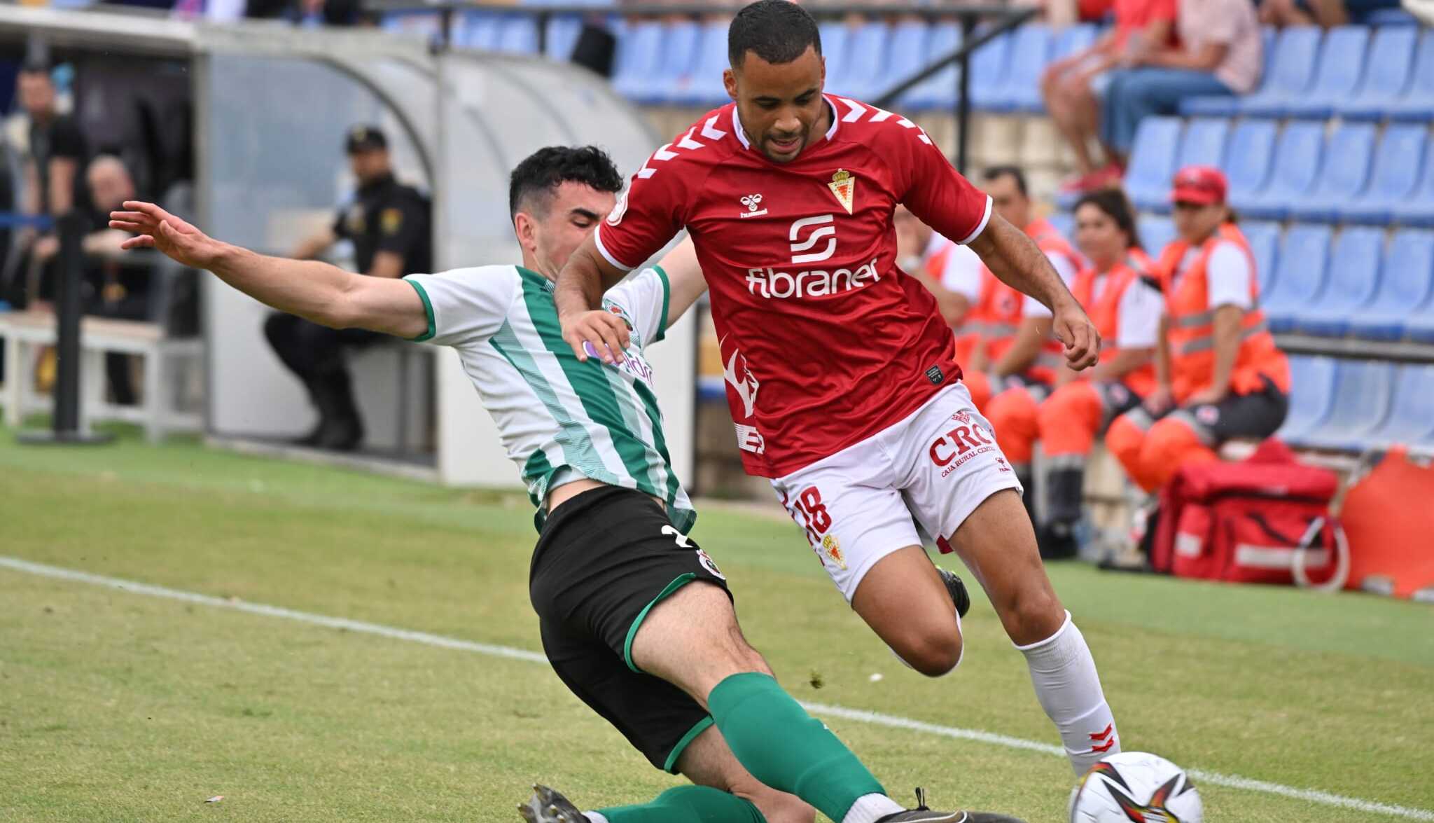 Pablo Ganet: "Tengo la ilusión de ascender con el Real Murcia" Pablo Ganet: "Tengo la ilusión de ascender con el Real Murcia"