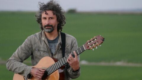 Javier Salmer&oacute;n