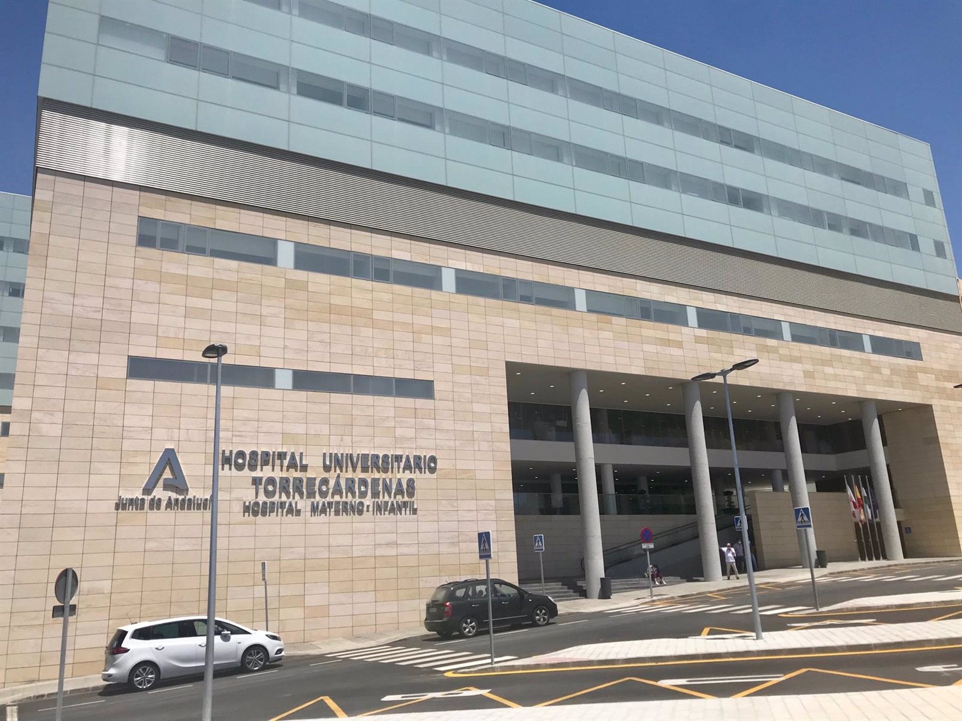 Cuatro heridos, entre ellos dos menores, tras colisionar dos turismos en Huércal de Almería Cuatro heridos, entre ellos dos menores, tras colisionar dos turismos en Huércal de Almería
