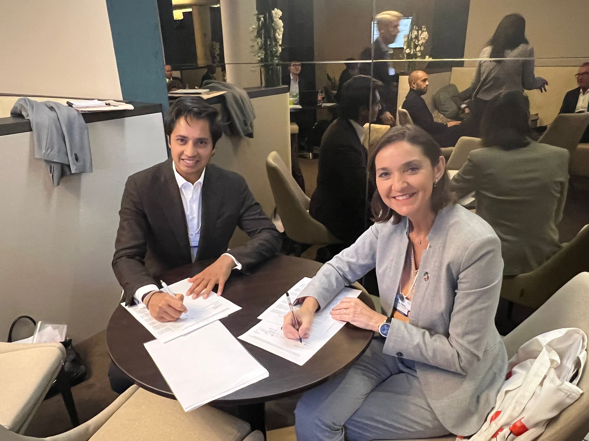 ArcelorMittal pone en la cuerda floja a la siderurgia asturiana ArcelorMittal pone en la cuerda floja a la siderurgia asturiana