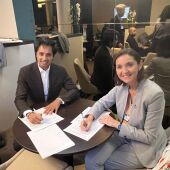 Arcelor Mittal y el Gobierno firman un acuerdo de descarbonización de plantas de Asturias y País Vasco