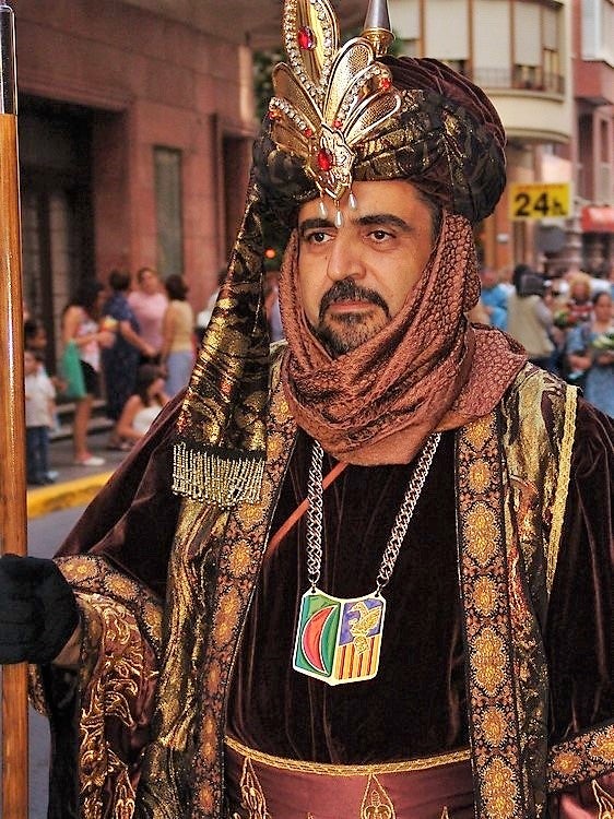 Emilio Doménech será este año el Rey Jaime I en las fiestas de Moros y Cristianos de Elche Emilio Doménech será este año el Rey Jaime I en las fiestas de Moros y Cristianos de Elche