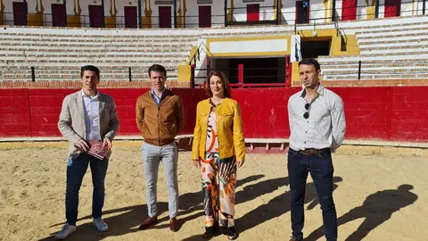Presentación de la escuela de tauromaquia en la Plaza de Toros de Teruel