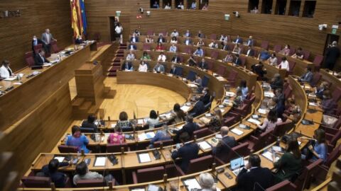 Imagen de archivo del pleno de Les Corts.