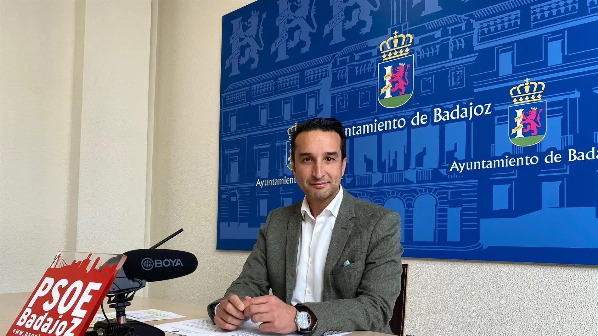 El PSOE local de Badajoz pide al PP que "ponga un nombre" para un nuevo alcalde y contará con el apoyo de sus concejales