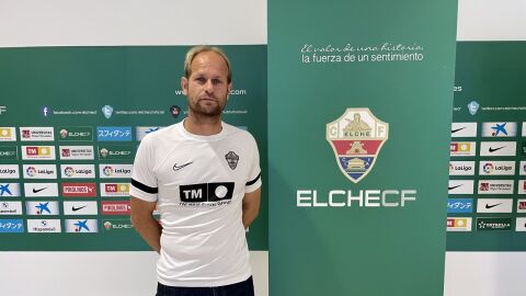 Quique Cano, entrenador del Elche CF Femenino. Quique Cano, entrenador del Elche CF Femenino.