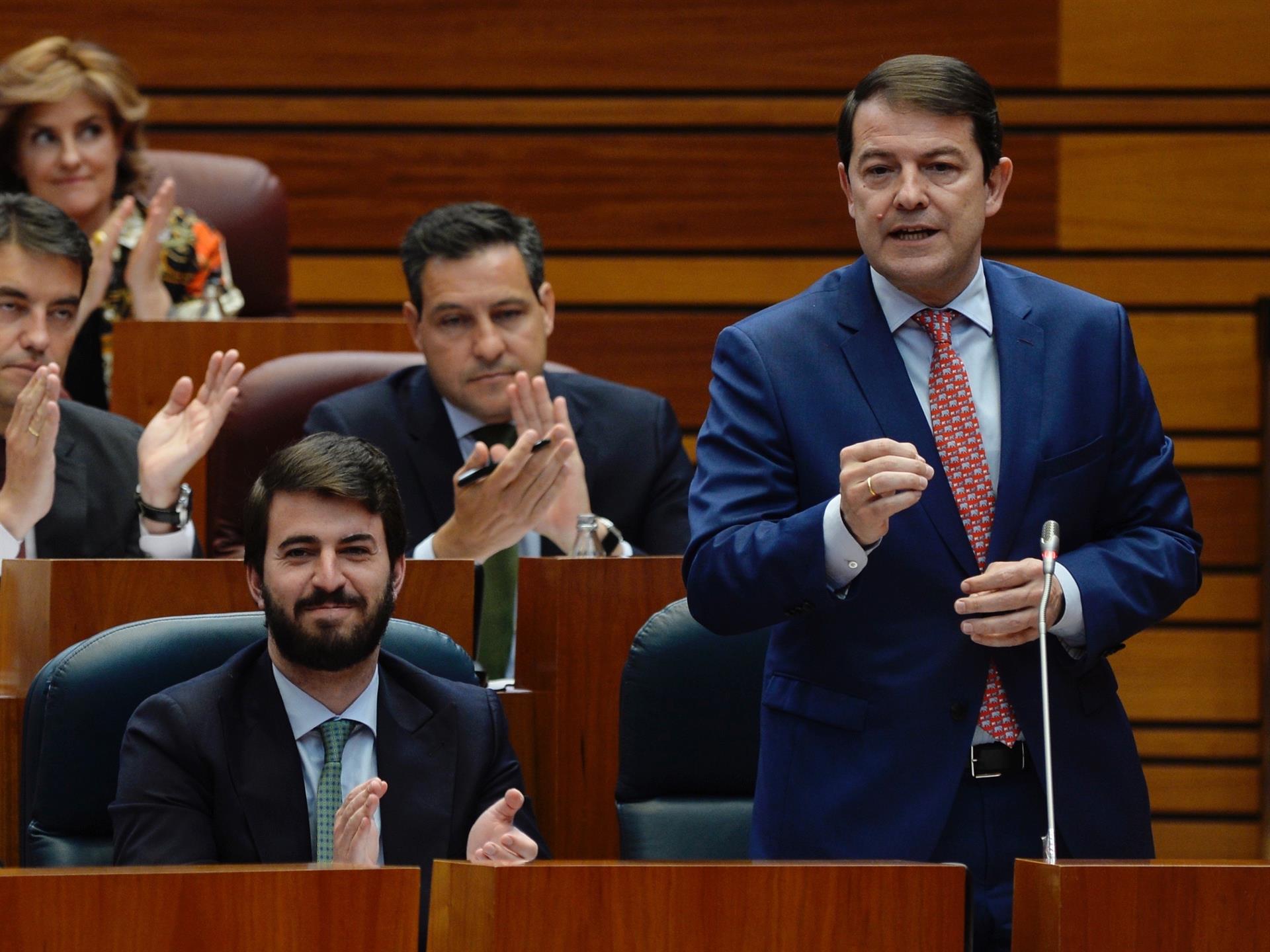 El PP corrige a la parte de Vox y habla de la voluntariedad de las medidas antiaboristas:"total y absoluto respeto a la ley" El PP corrige a la parte de Vox y habla de la voluntariedad de las medidas antiaboristas:"total y absoluto respeto a la ley"
