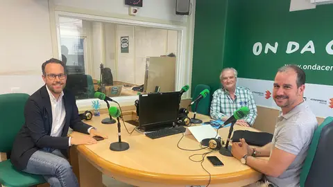 Héctor Díez, José Navarro y Juan Antonio Alberdi. Héctor Díez, José Navarro y Juan Antonio Alberdi.
