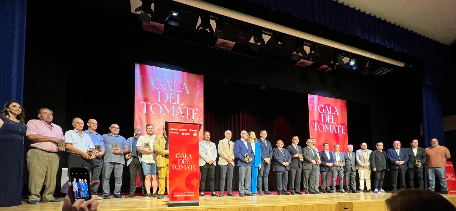 El Perelló celebra la II Gala del Tomate El Perelló celebra la II Gala del Tomate