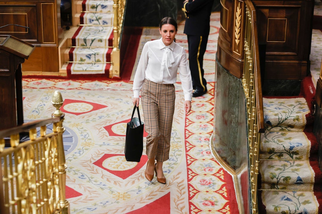 El ex marido de la presidenta de Infancia Libre recurrirá su indulto y se querellará contra Irene Montero El ex marido de la presidenta de Infancia Libre recurrirá su indulto y se querellará contra Irene Montero