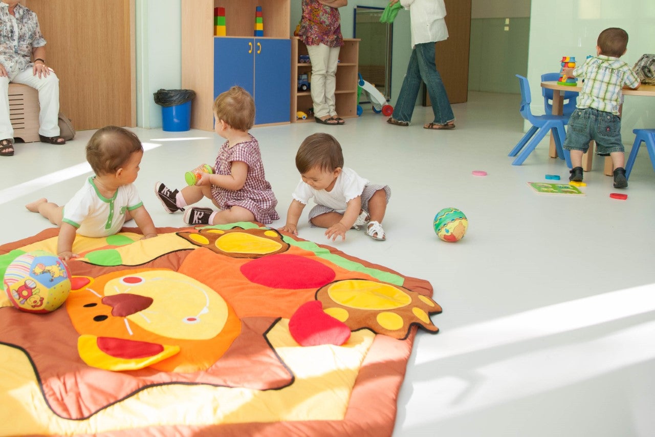 La Comunidad destina 2,5 millones adicionales para que el 'cheque guarde' llegue a más familias La Comunidad destina 2,5 millones adicionales para que el 'cheque guarde' llegue a más familias