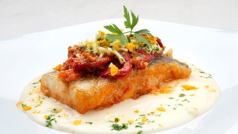 Cocina abierta de Karlos Argui&ntilde;ano - Programa 2362: Bacalao a la tranca y pastelitos de queso con mermelada