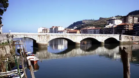 Puente de Deba Puente de Deba