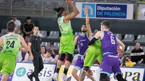 Kamba, en el primer partido de playoff frente a Palencia Kamba, en el primer partido de playoff frente a Palencia